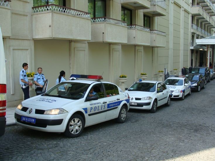 renault police