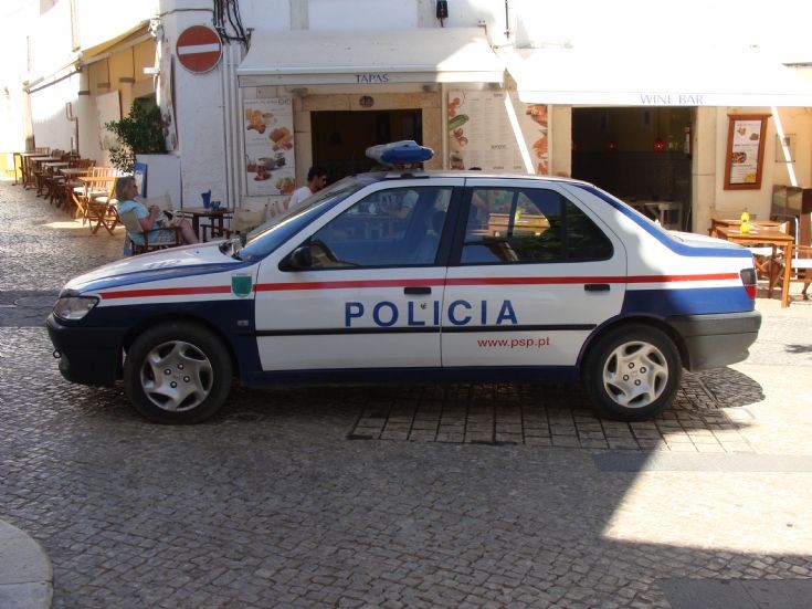 Policia Faro Portugal Peugeot 