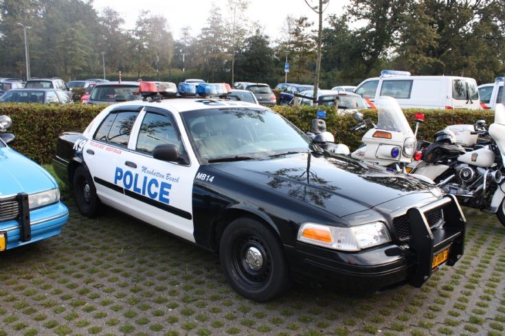 Manhattan Beach Police Ford
