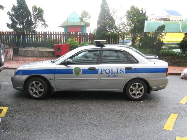 Proton Waja - Polis Bantuan
