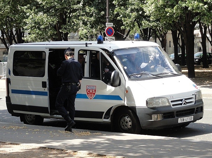 Citroën van of the CRS