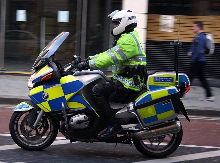 Police bmw motorbike uk #5