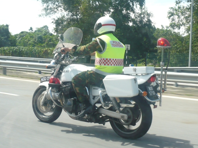 Suzuki GS300E RBAF MP