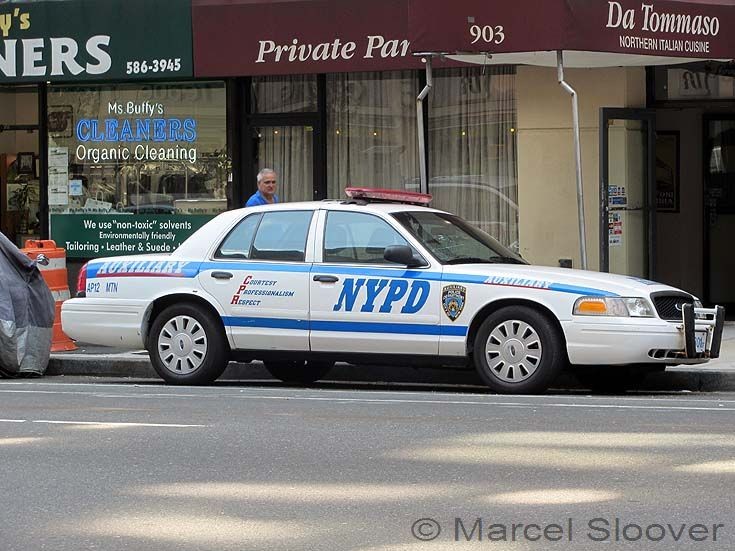 NYPD Auxiliary Ford Crown Victoria Manhattan NYC