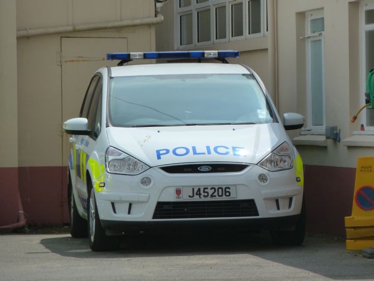 Jersey CI Ford S-Max Police car J45206