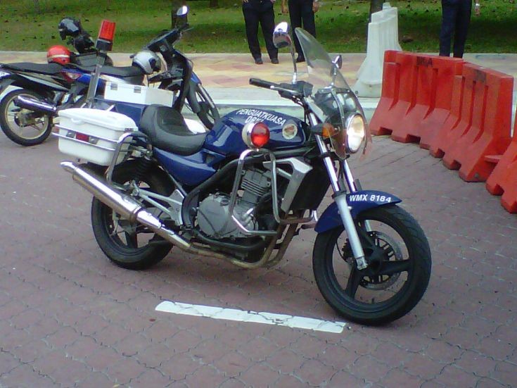 Malaysia - traffic enforcement Yamaha